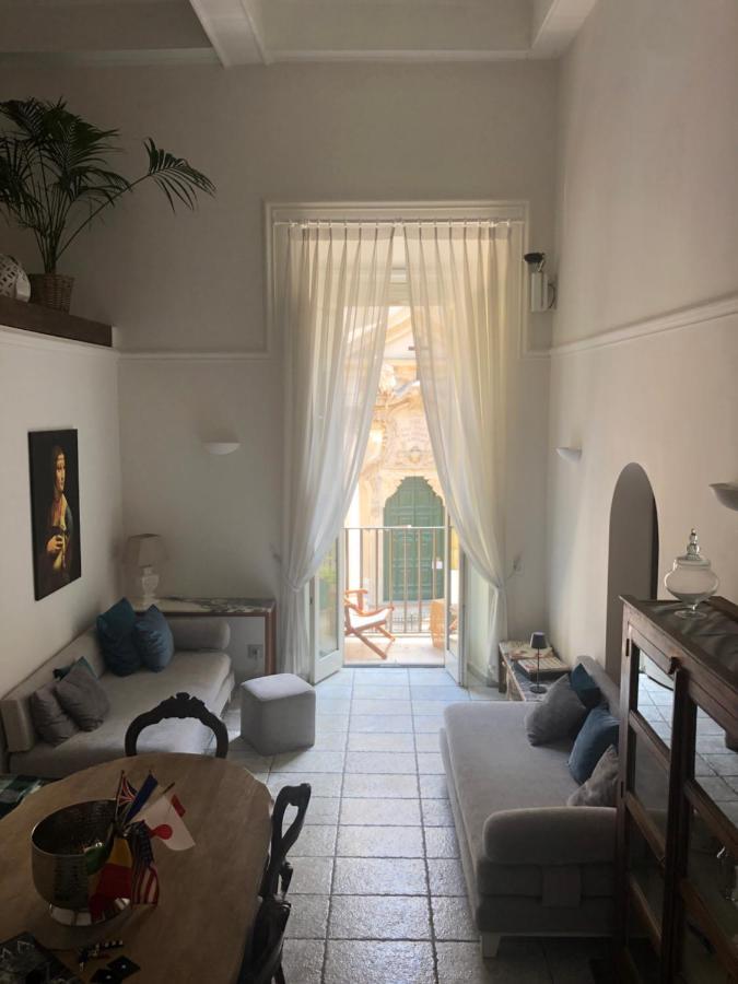 New! Bellissimo Palazzofranchi Pantheon Apartment Rome Bagian luar foto