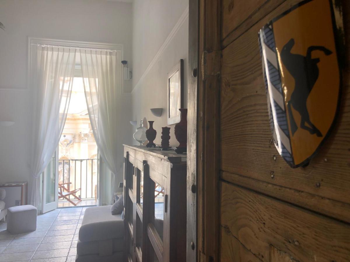 New! Bellissimo Palazzofranchi Pantheon Apartment Rome Bagian luar foto