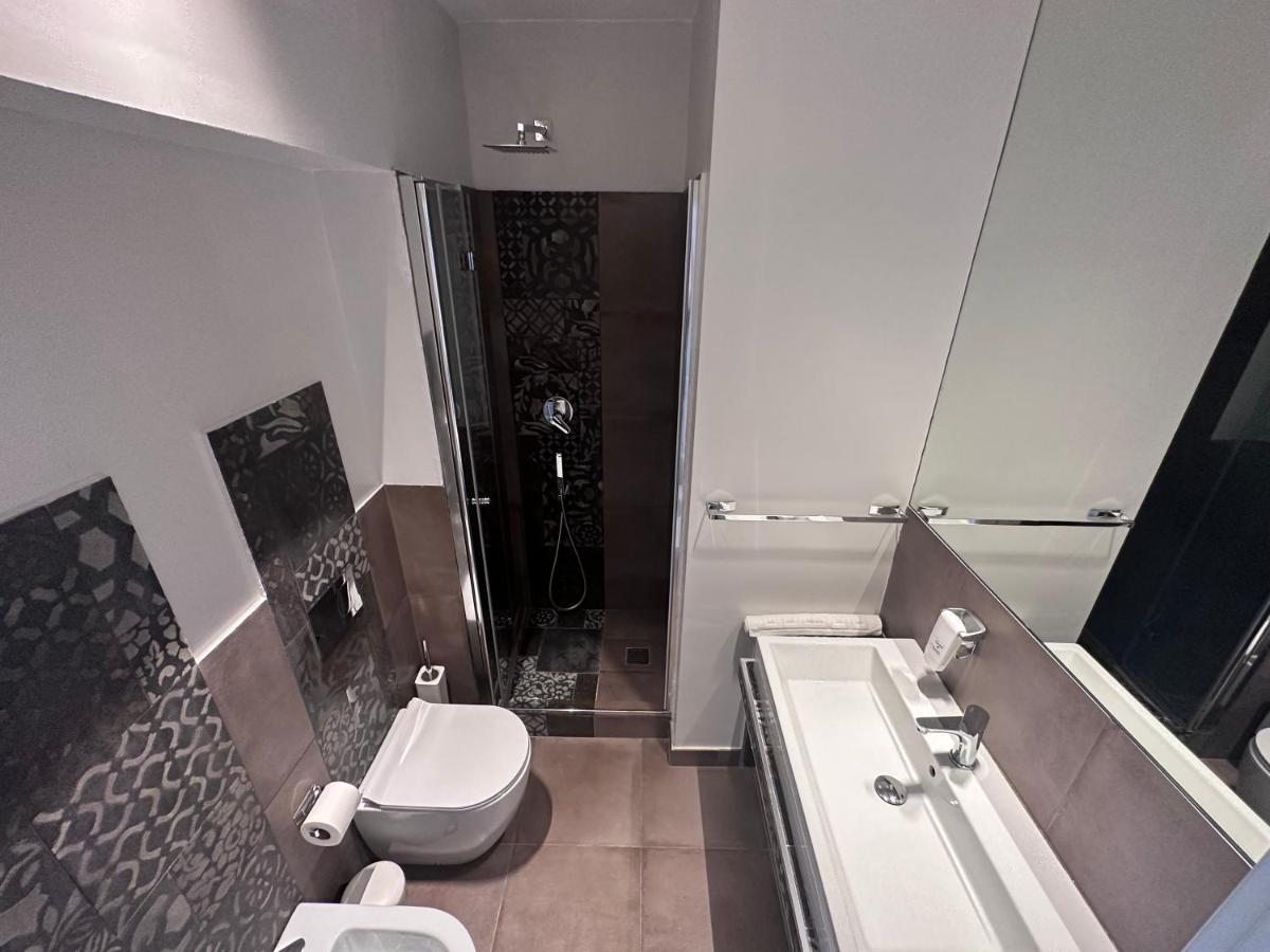 New! Bellissimo Palazzofranchi Pantheon Apartment Rome Bagian luar foto