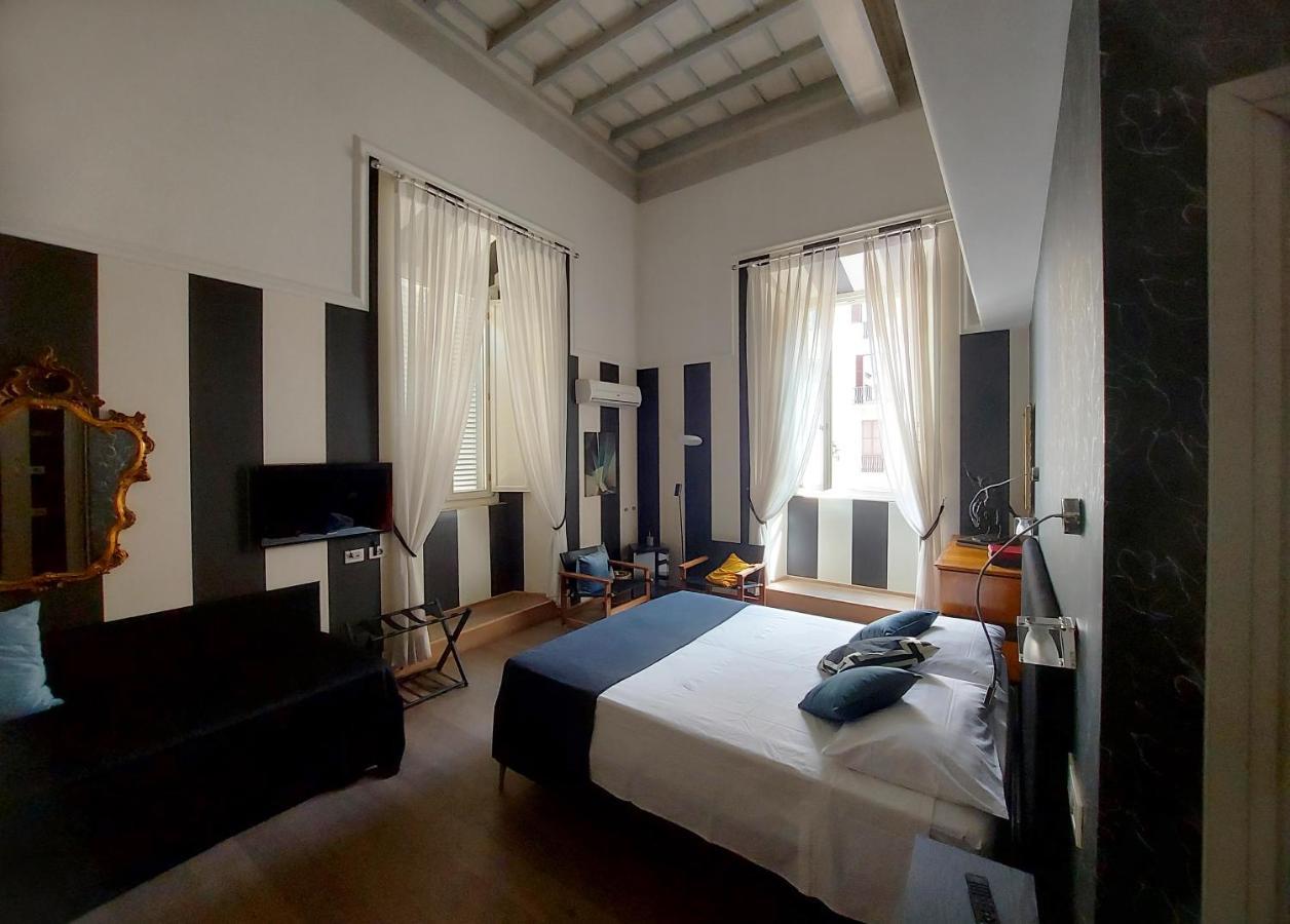 New! Bellissimo Palazzofranchi Pantheon Apartment Rome Bagian luar foto